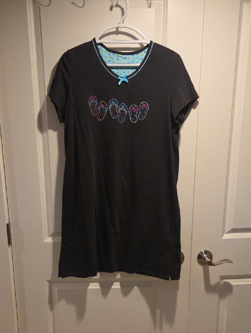 Black Nightshirt with Colorful Flip-Flop Embroidery